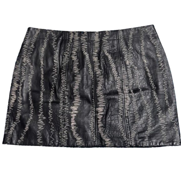 Free People Rock The Croc Lamb Leather Whimsigoth Y2K Mini Skirt (Size 10) - Picture 3 of 15